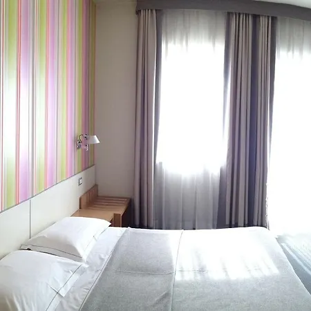 Hotel Key
