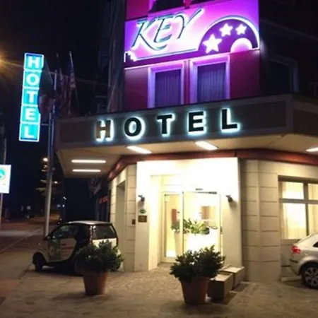 فندق Key 3*