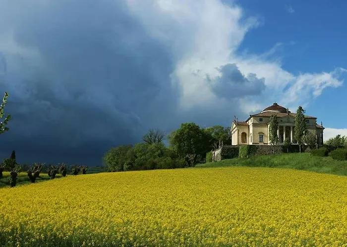 Key Ξενοδοχείο 3*